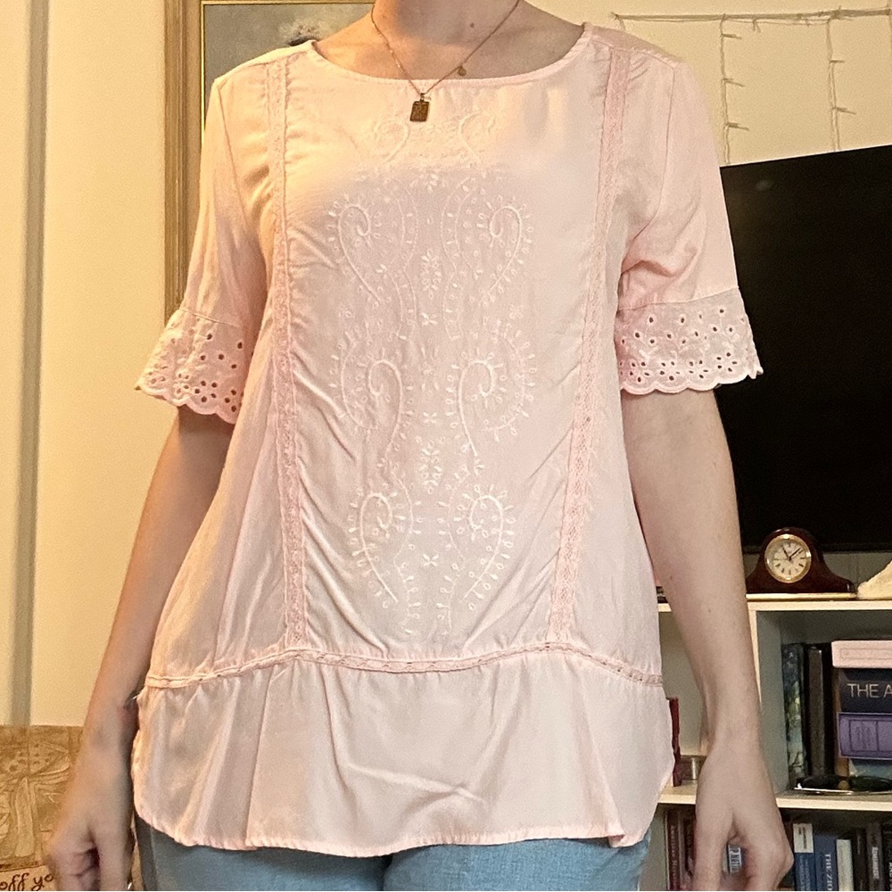 Faded Glory Light Pink Embroidered Blouse – Size Medium